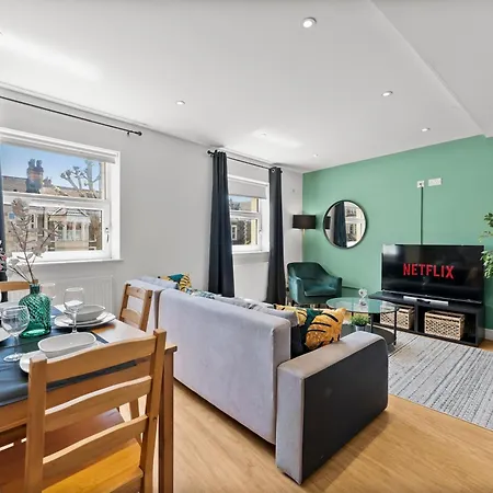 Apartmán Spacious - Parking & Wifi