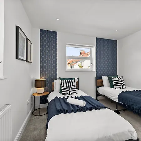 Spacious - Parking & Wifi Appartamento Bristol