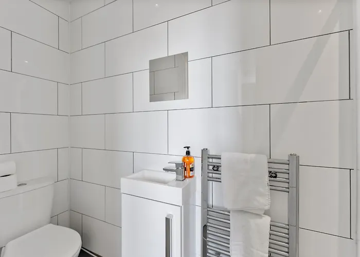 Spacious - Parking & Wifi * Bristol