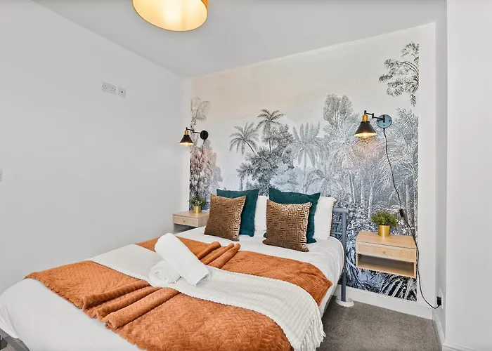 Spacious - Parking & Wifi Bristol