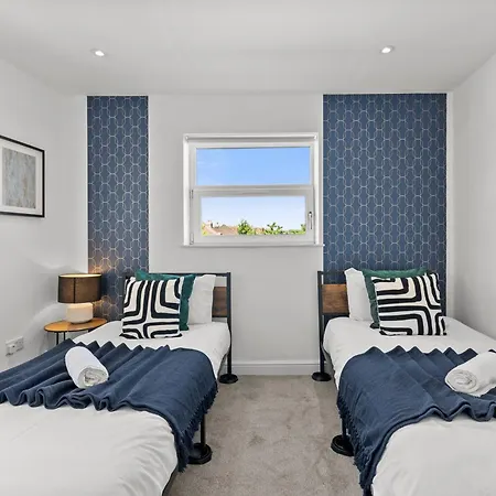 Spacious - Parking & Wifi *