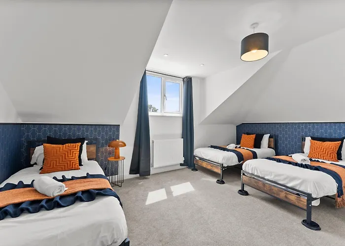 Apartament Spacious - Parking & Wifi Bristol